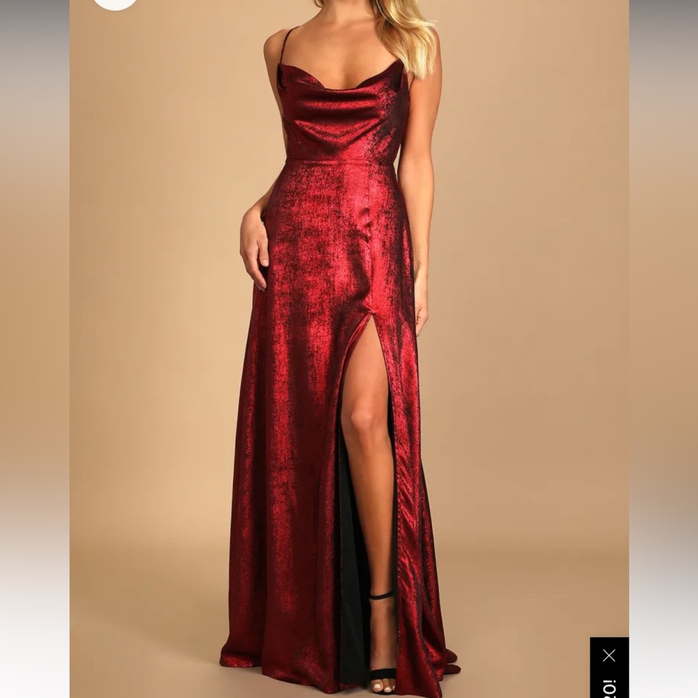 Lulu’s Shining Just For You Red Metallic Cowl Neck Maxi Dress